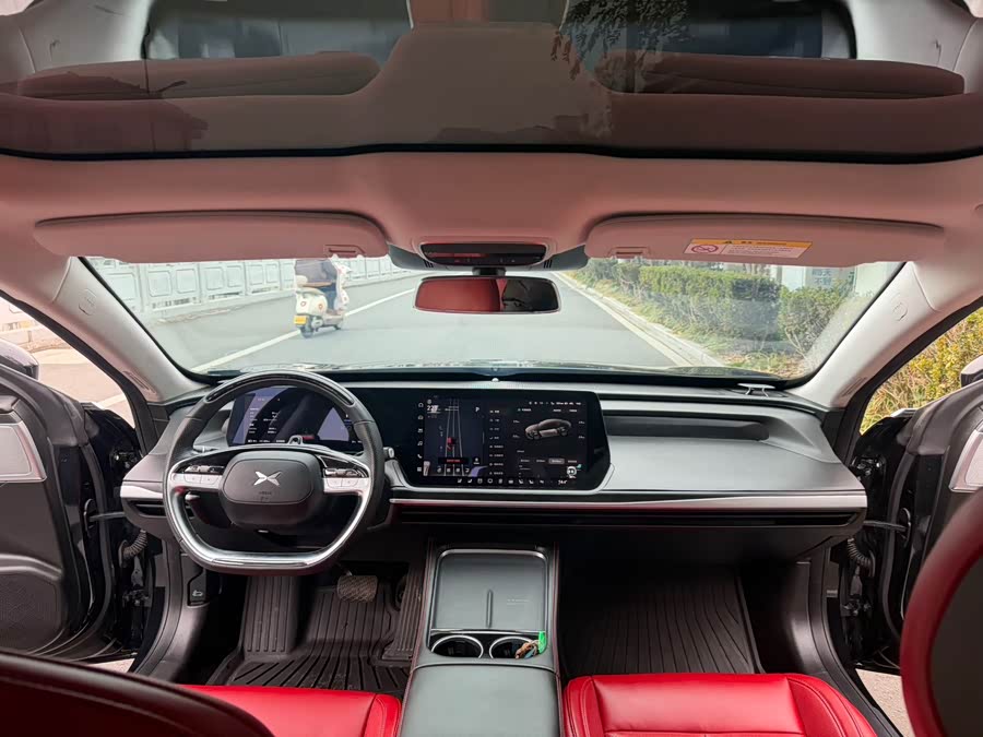 Xpeng P7 2024 immagine di auto #13