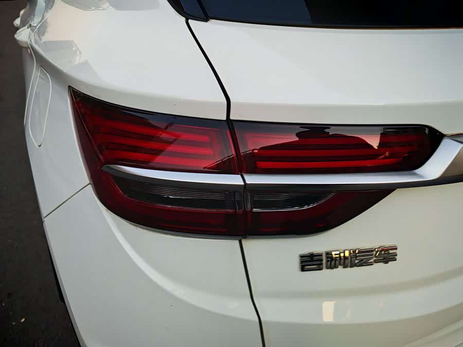 GEELY Coolray 2020 car image #13