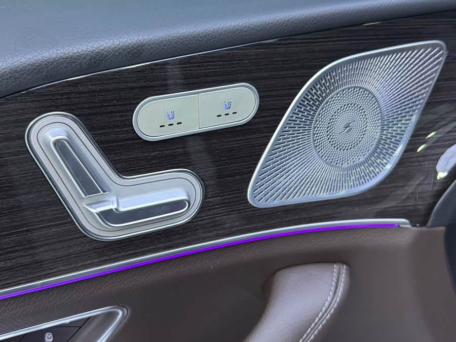 Mercedes-Benz GLE Class 2023 car image #13