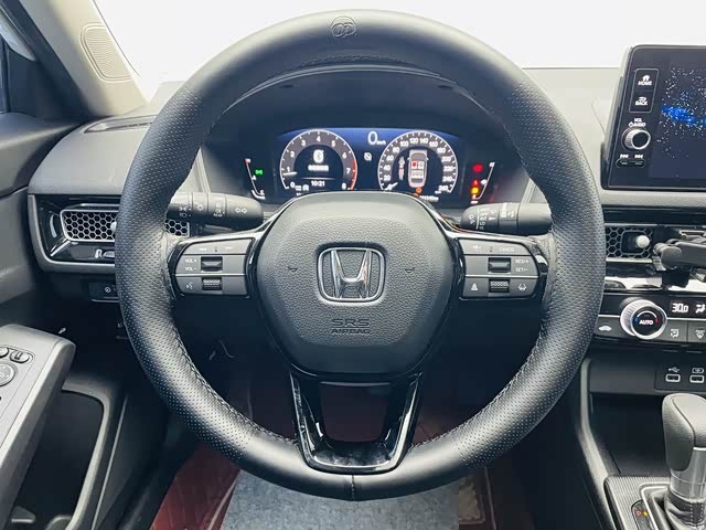 Honda Civic 2023 car image #13