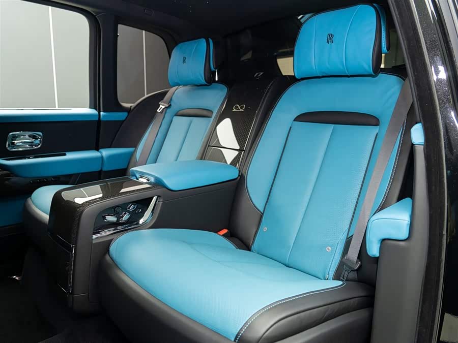 Rolls-Royce Cullinan 2022 car image #13