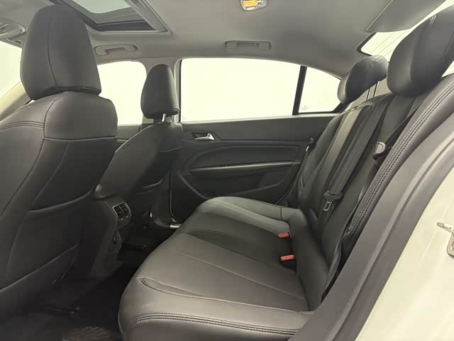 标致 标致408 2017 汽车图片 #13