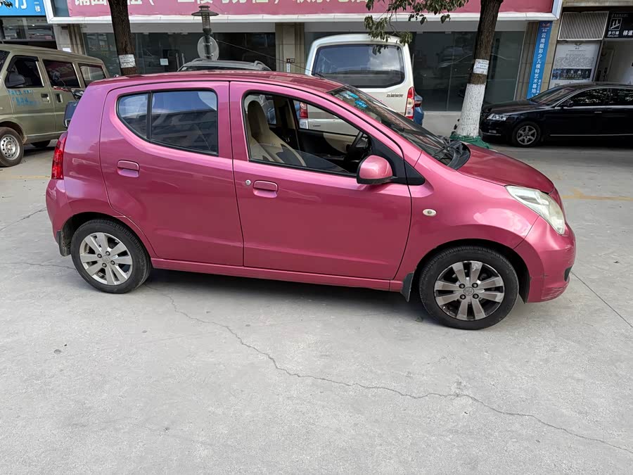 Suzuki Alto 2010 car image #13