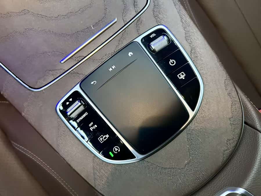 Mercedes-Benz E Class 2022 car image #13