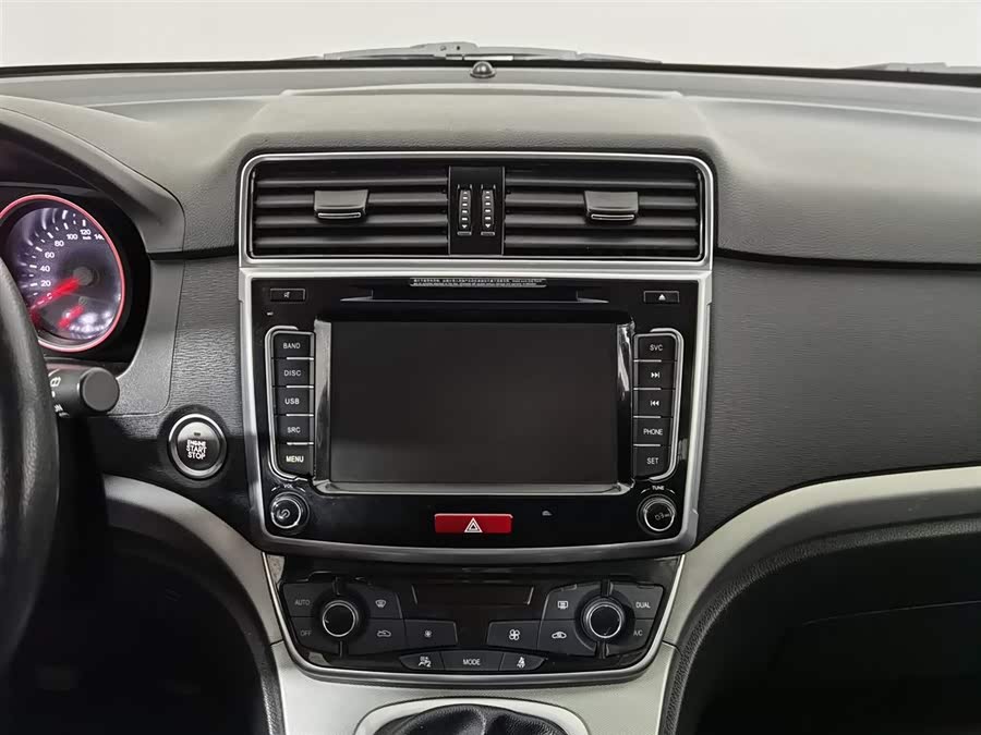 Haval M6 2018 #13 Haval M6 2018 car image #13