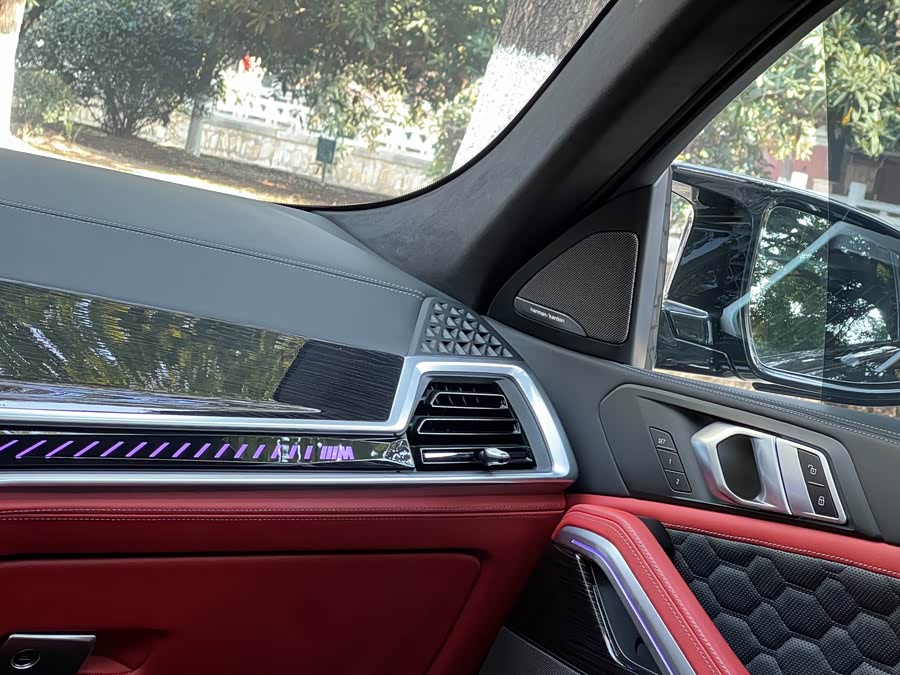 BMW X6 M 2023 #13 BMW X6 M 2023 car image #13