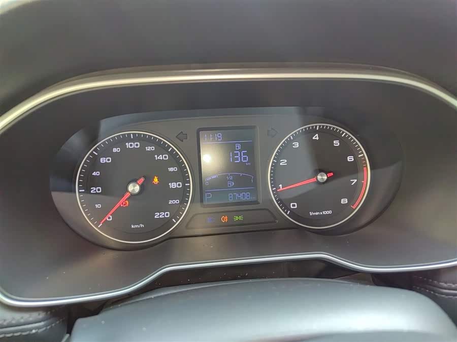 Roewe RX3 2021 изображение автомобиля #13