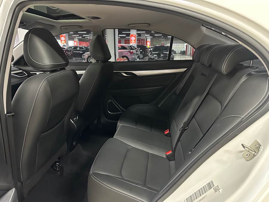 GEELY Emgrand 2020 car image #13