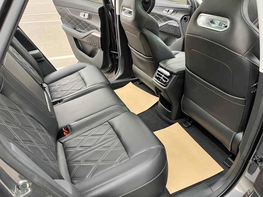 Changan UNI-K iDD 2025 car image #13