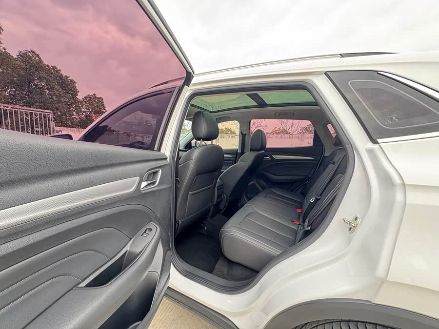 Roewe RX3 2021 изображение автомобиля #13