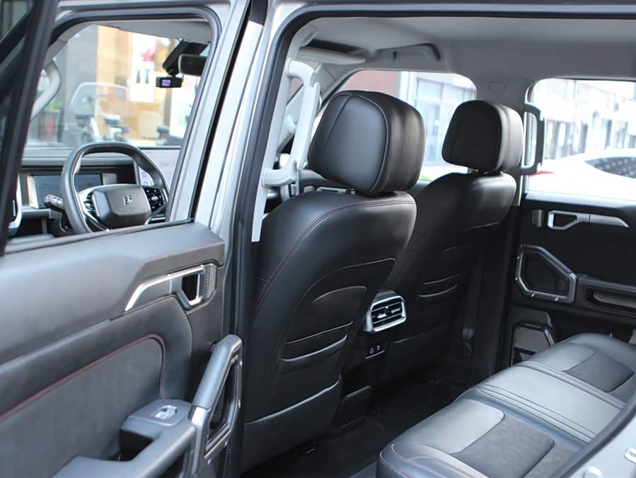 Jetour Traveller 2024 car image #13