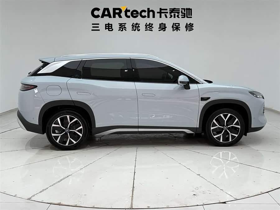 BYD SongL DM-i 2025 #13 BYD SongL DM-i 2025 car image #13