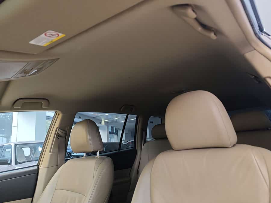 Toyota Highlander 2011 car image #13