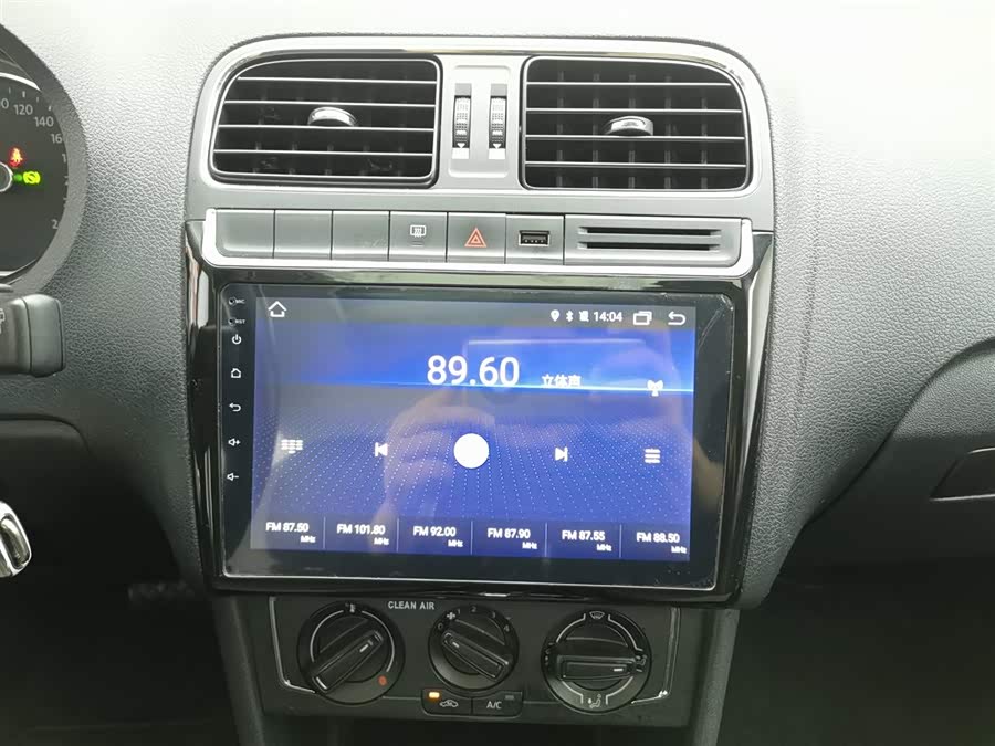 Volkswagen Polo 2018 immagine di auto #13