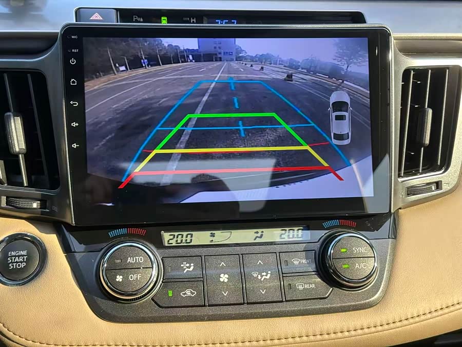 Toyota RAV4 2014 изображение автомобиля #13