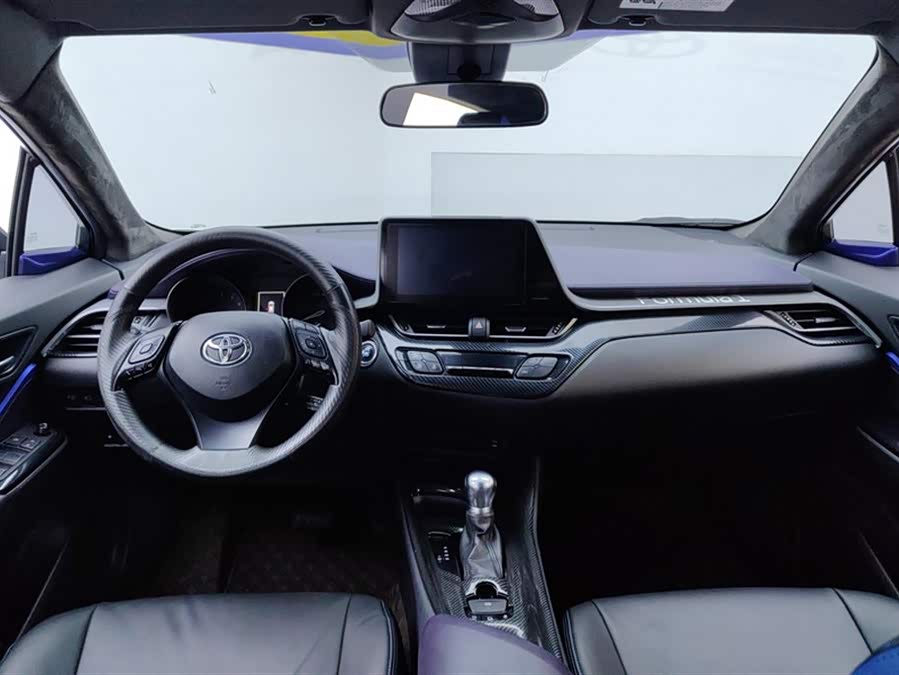 Toyota C-HR 2019 immagine di auto #13