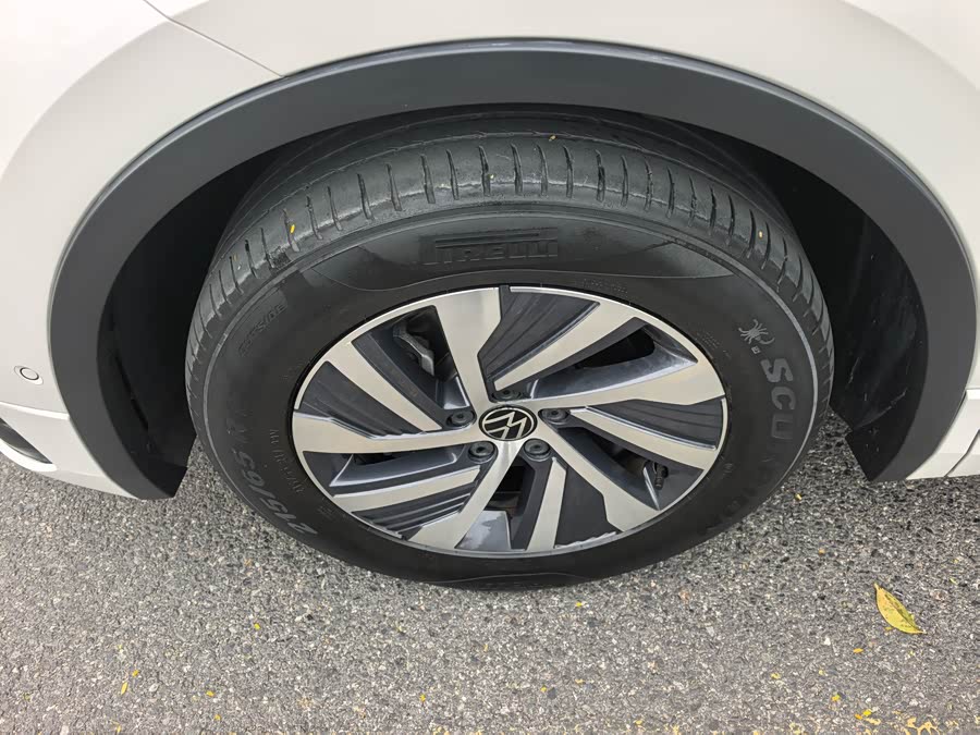 Volkswagen Tiguan L New Energy 2022 изображение автомобиля #13