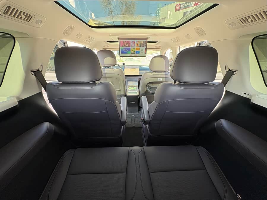 零跑汽车 零跑C16 2024 汽车图片 #13