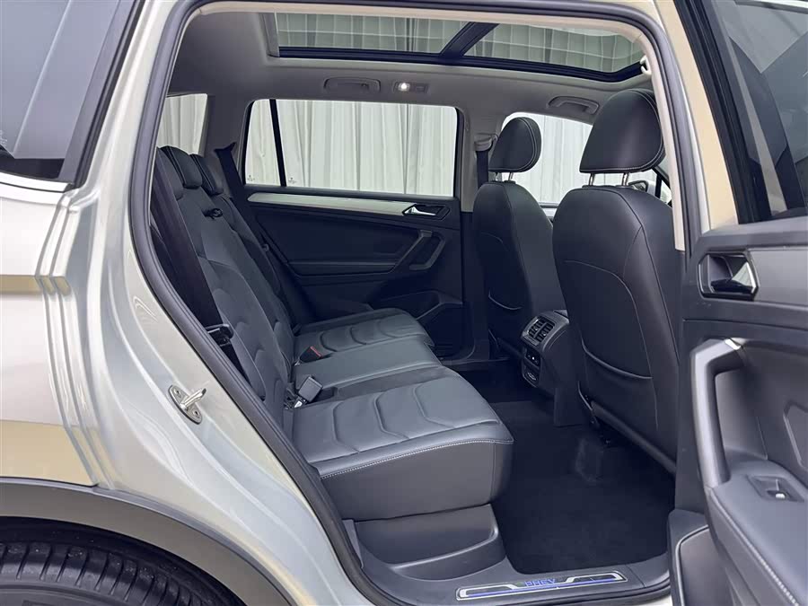 Volkswagen Tiguan L New Energy 2020 image de voiture #13