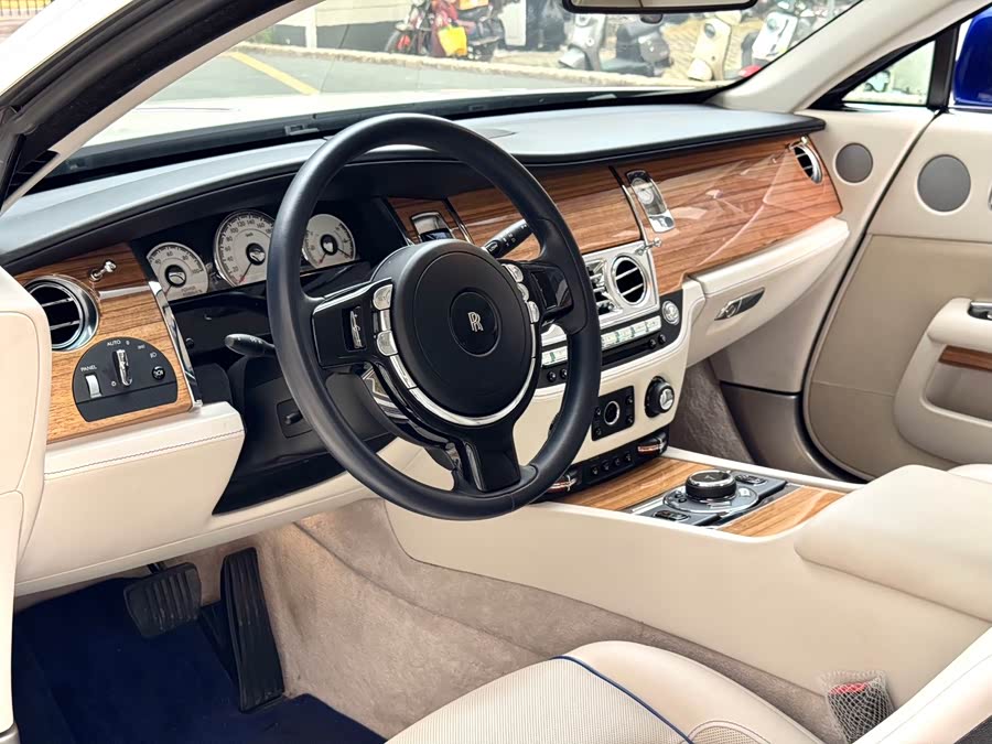 劳斯莱斯 魅影 2017 汽车图片 #13