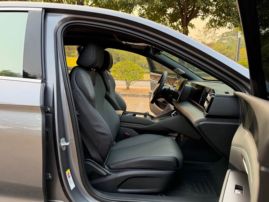 BYD Qin L 2024 car image #13