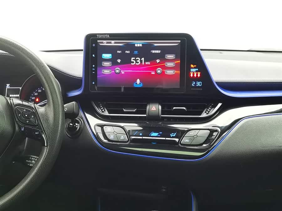 Toyota C-HR 2019 immagine di auto #13