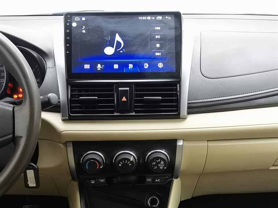 Vios 2015 car image #13