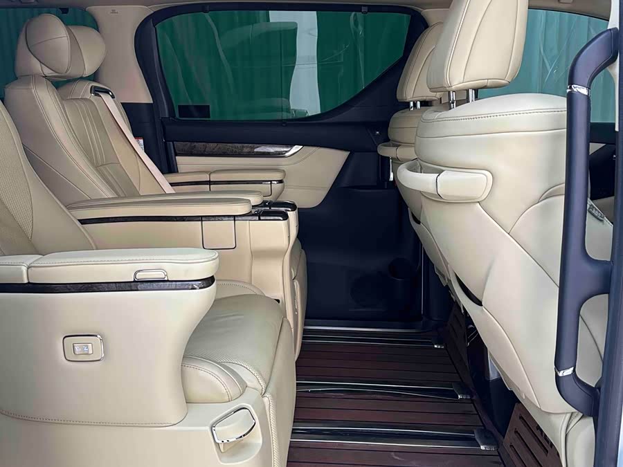 Toyota Alphard 2021 #13 Toyota Alphard 2021 car image #13
