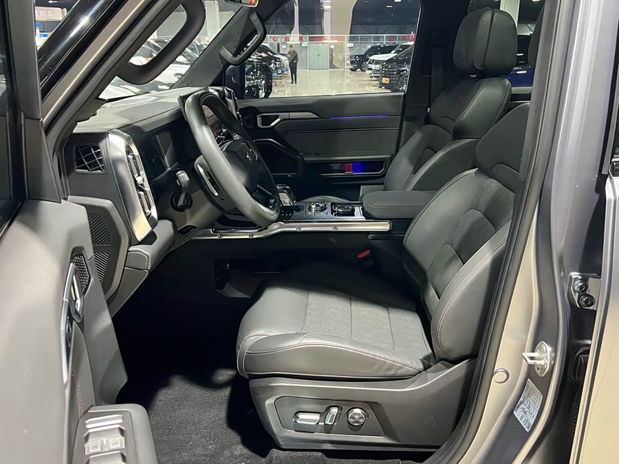 Jetour Traveller 2023 car image #13