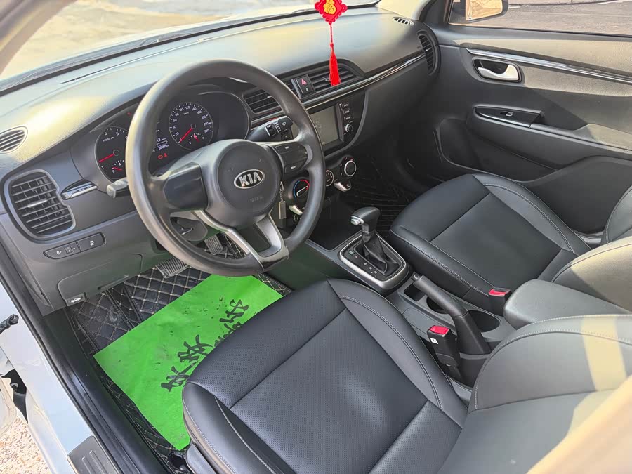 Kia K2 2018 imagen de coche #13