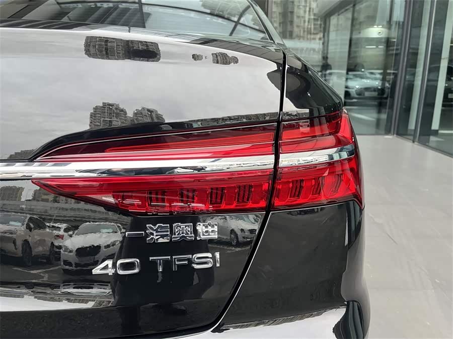 Audi A6L 2023 car image #13