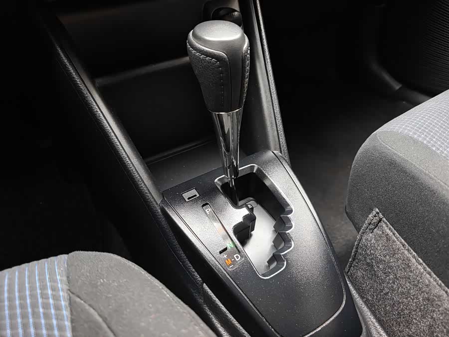 Toyota Yaris L Zhixiang 2021 صورة سيارة #13