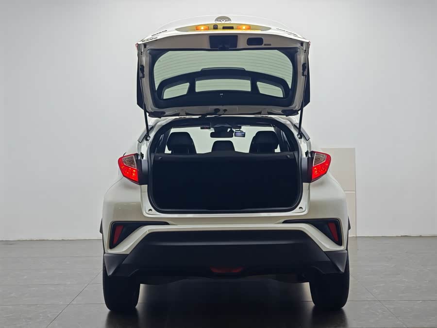 Toyota Izoa 2019 car image #13