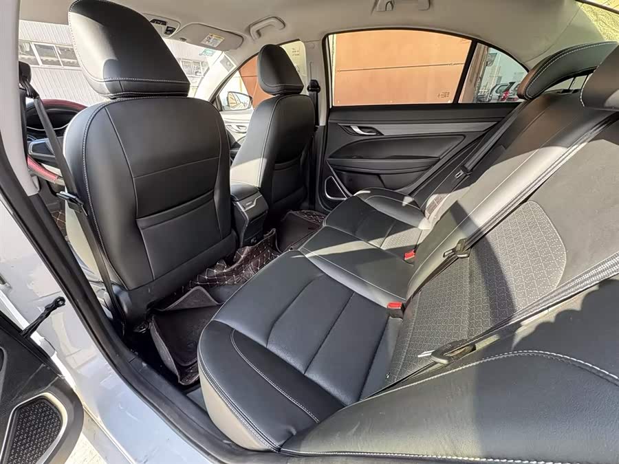 GEELY Emgrand 2021 #13 GEELY Emgrand 2021 car image #13
