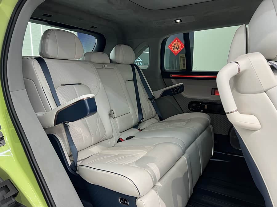 极氪 极氪MIX 2024 汽车图片 #13