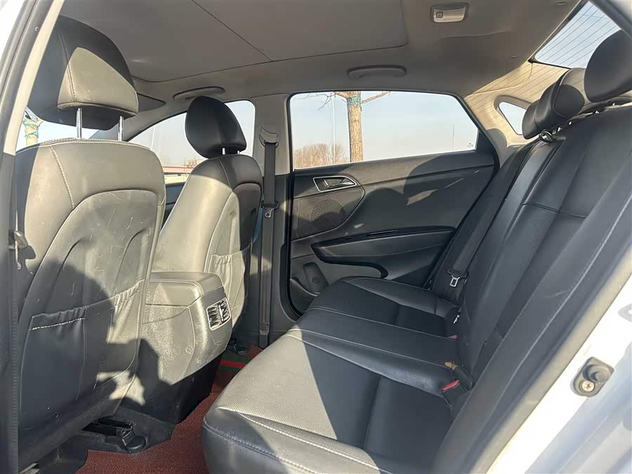 Hyundai Mistra 2018 car image #13