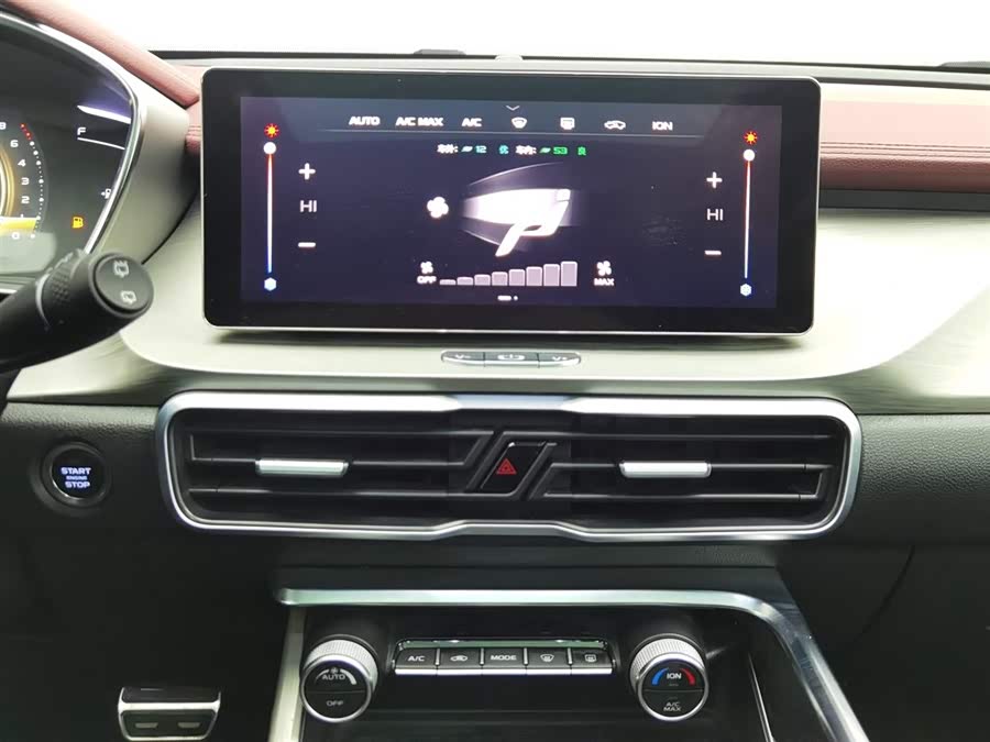 GEELY Coolray 2019 car image #13