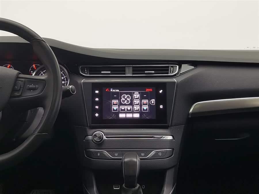 Peugeot 408 2016 car image #13