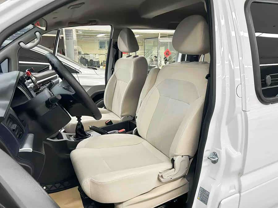 Forthing Lingzhi 2024 immagine di auto #13