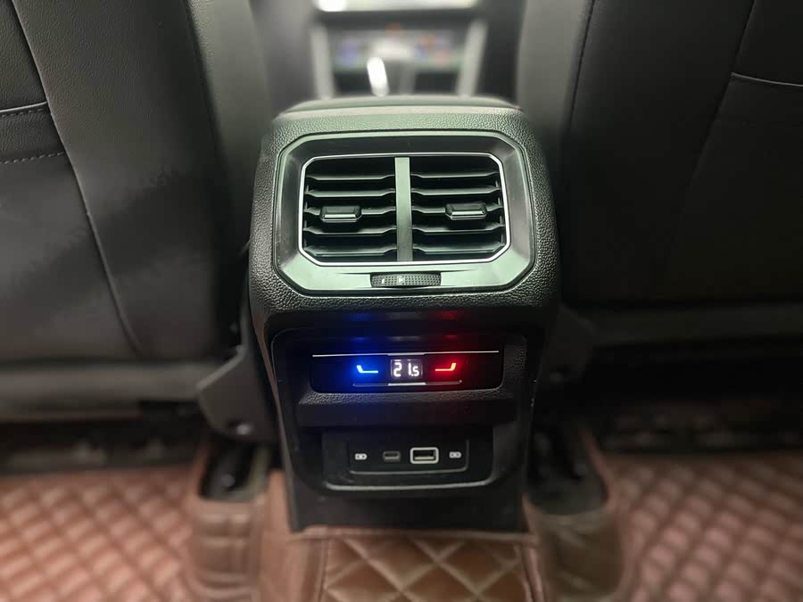 Volkswagen Tiguan X 2021 car image #13