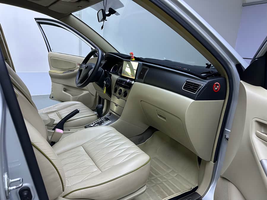 Toyota Corolla (Classic) 2013 #13 Toyota Corolla (Classic) 2013 immagine di auto #13