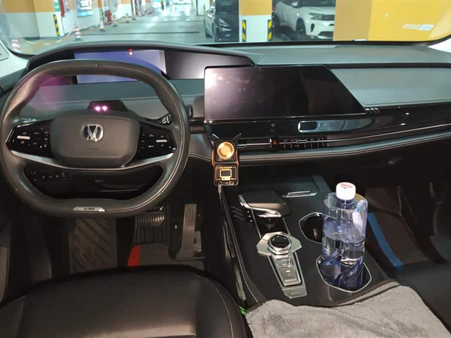 Changan UNI-K iDD 2023 immagine di auto #13