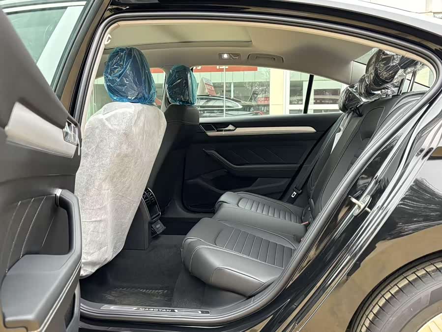 Volkswagen Magotan 2025 #13 Volkswagen Magotan 2025 car image #13