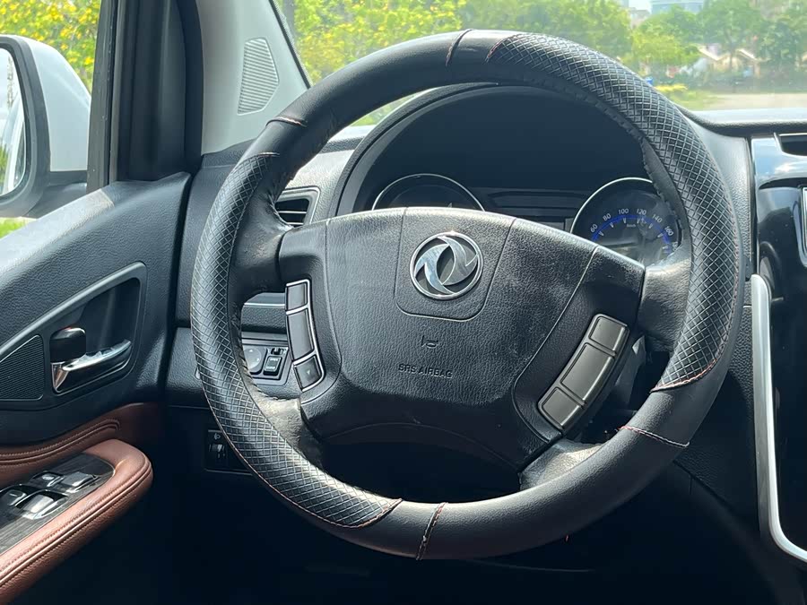 Forthing F600 2017 imagem de carro #13