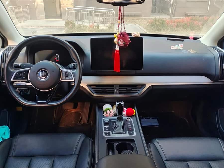 BYD Tang 2019 #13 BYD Tang 2019 car image #13