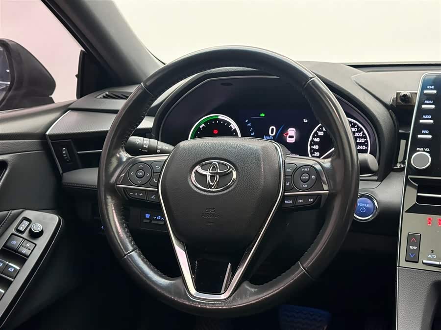 Toyota Avalon 2020 car image #13