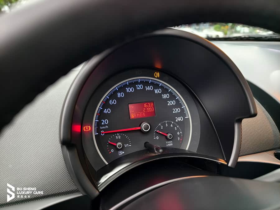 Volkswagen Beetle 2010 immagine di auto #13