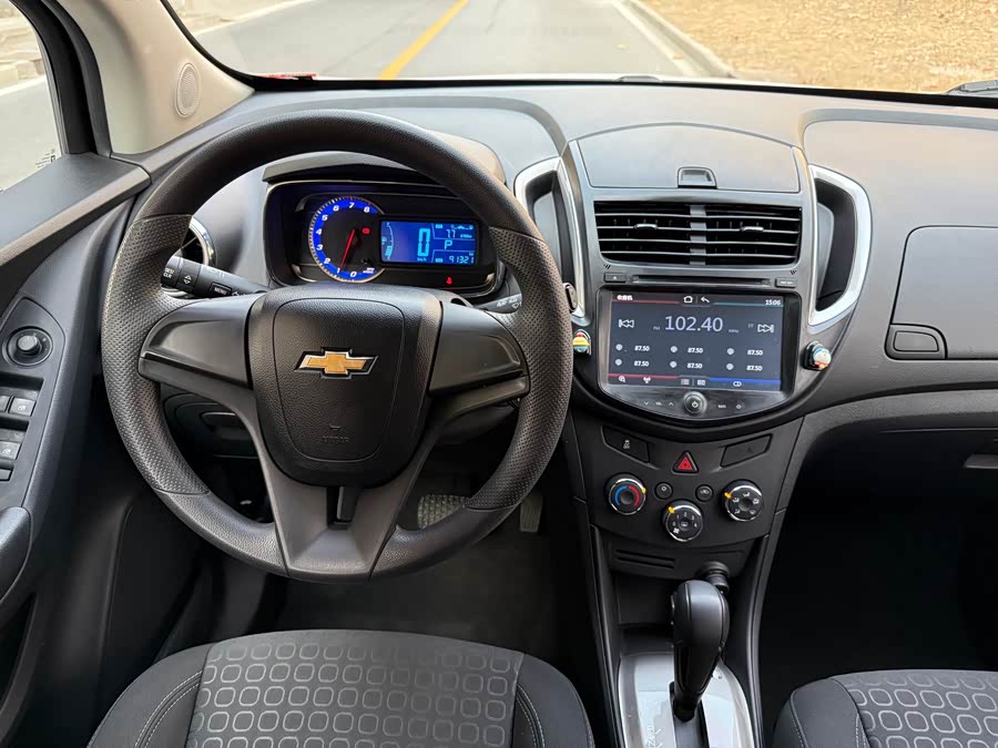 Chevrolet Tracker 2016 #13 Chevrolet Tracker 2016 car image #13