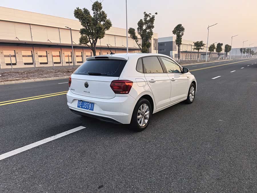 Volkswagen Polo 2021 immagine di auto #13