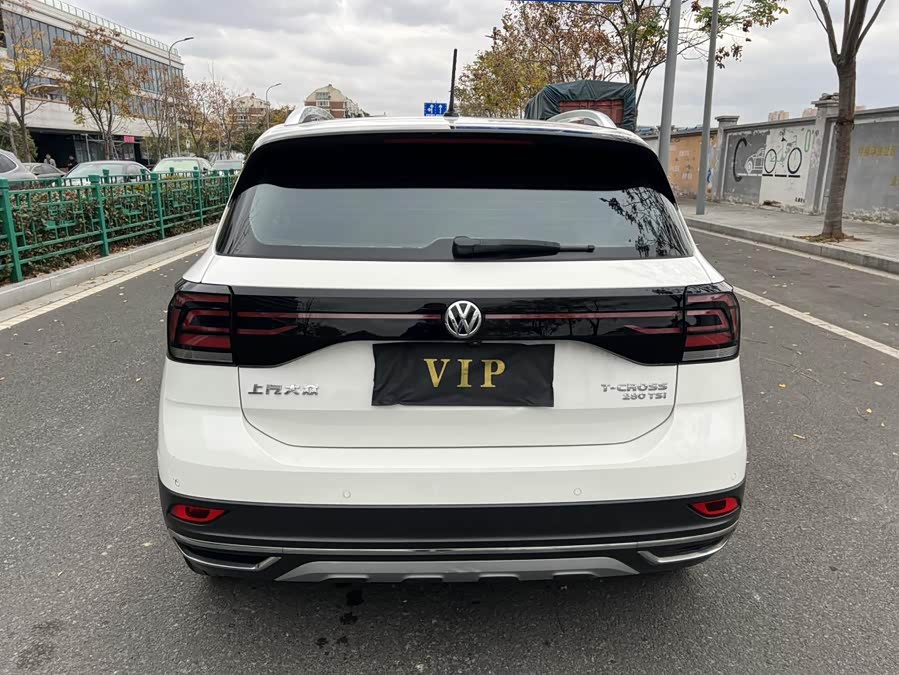 Volkswagen T-Cross 2019 #13 Volkswagen T-Cross 2019 car image #13